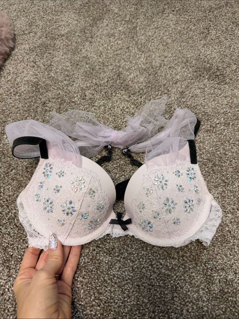 NWT VS Lace Embellished Light Pink Push-Up Bra with Bow